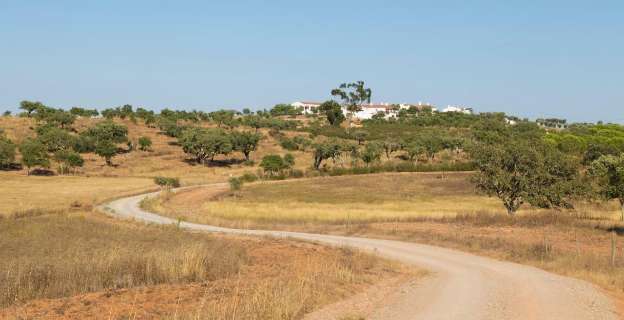 Monte Da Ameixa Country House Castro Verde Exterior photo